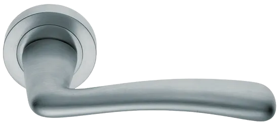 Ручка дверная COCKATOO R2 CSA раздельная на круглой розетке, цвет матовый хром, латунь фото купить Актобе (Актюбинск)